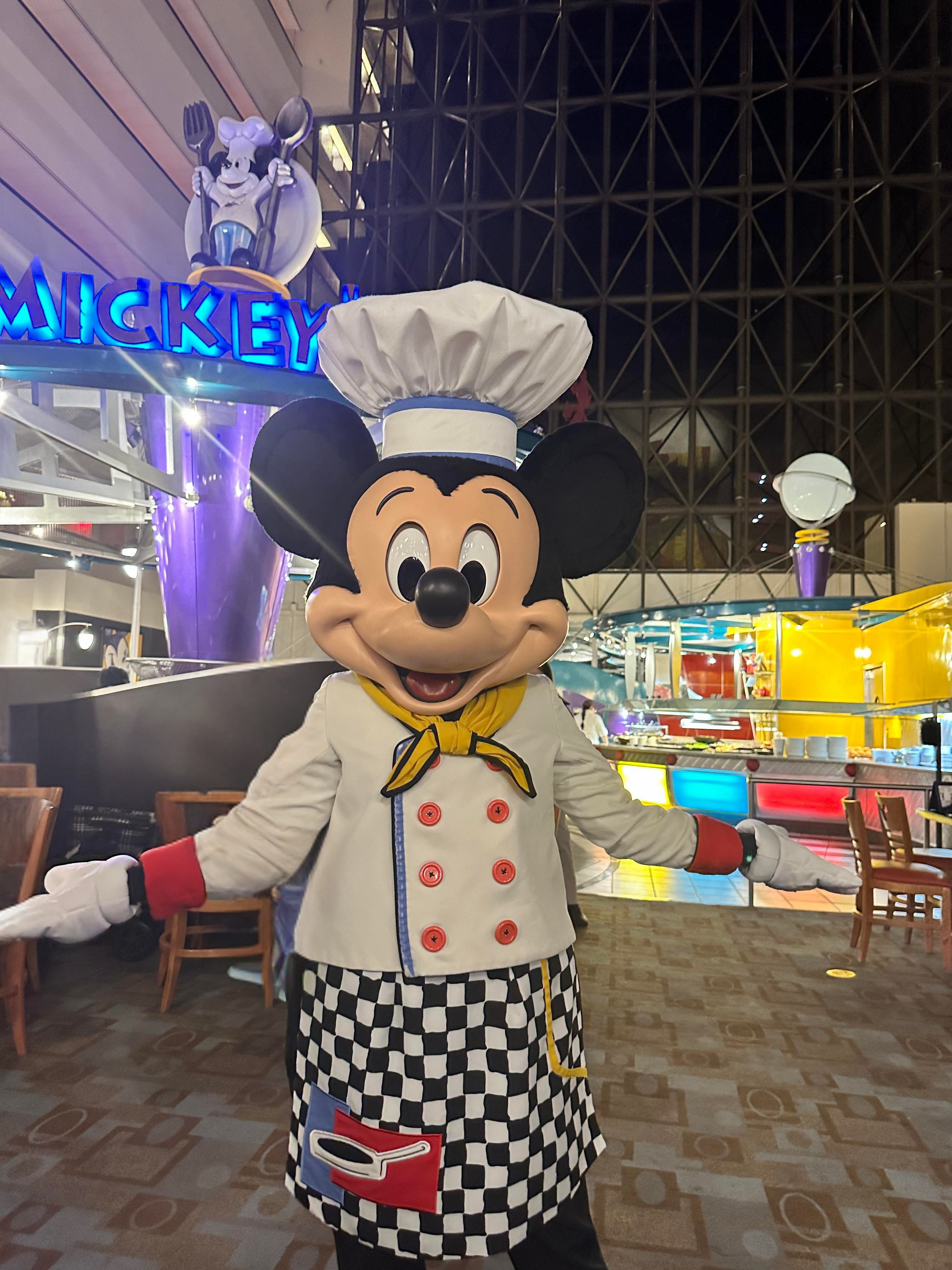 Disney Dining Explained
